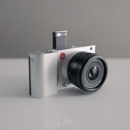 Leica T Mirrorless Digital Camera resmi